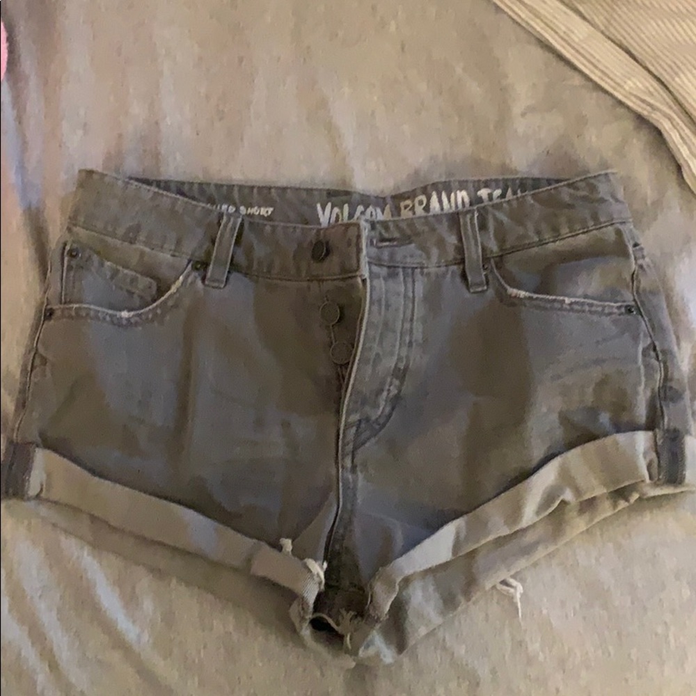Short shorts